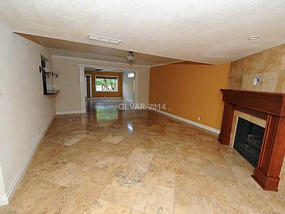 5th image of 3028 Bel Air Dr