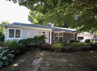 146 Kilbourn Rd, Rochester, NY 14618