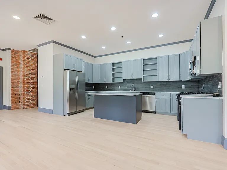 515 Center St #2 — Photo 7