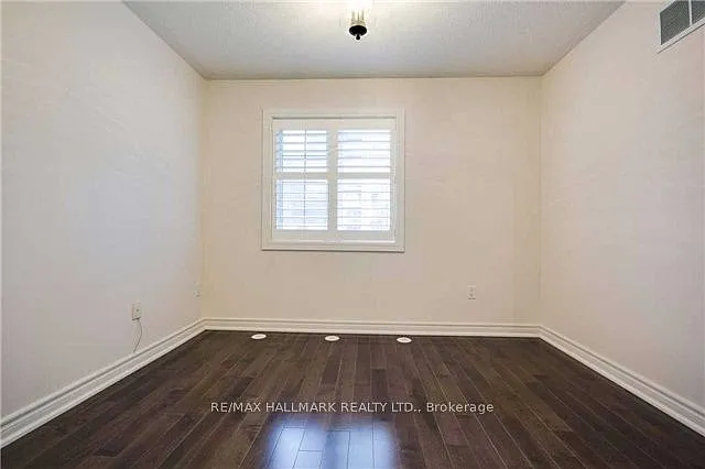 24 Glendora Ave — Photo 12