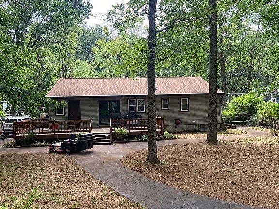 4th image of 70 Tamarack Trl