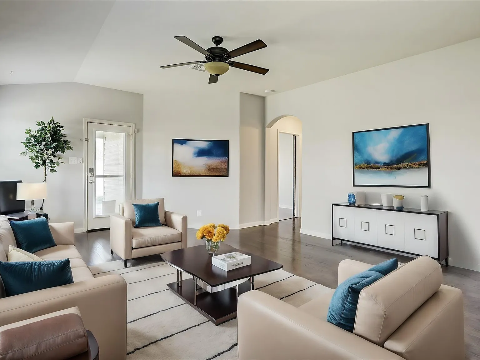 3 bed, 2.0 bath, 1863 sqft, $2,350 — Photo 4