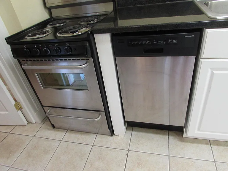 110 E Cary St #200 — Photo 7