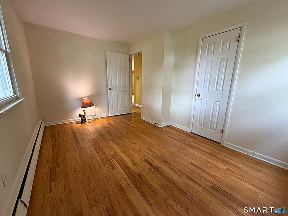 5th image of 88 Debbie Drive