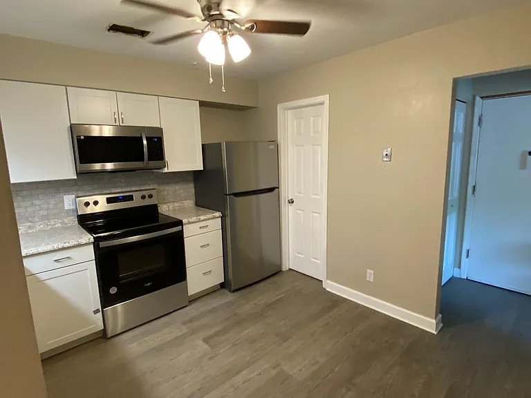 304 N 6th St #304 — Photo 11