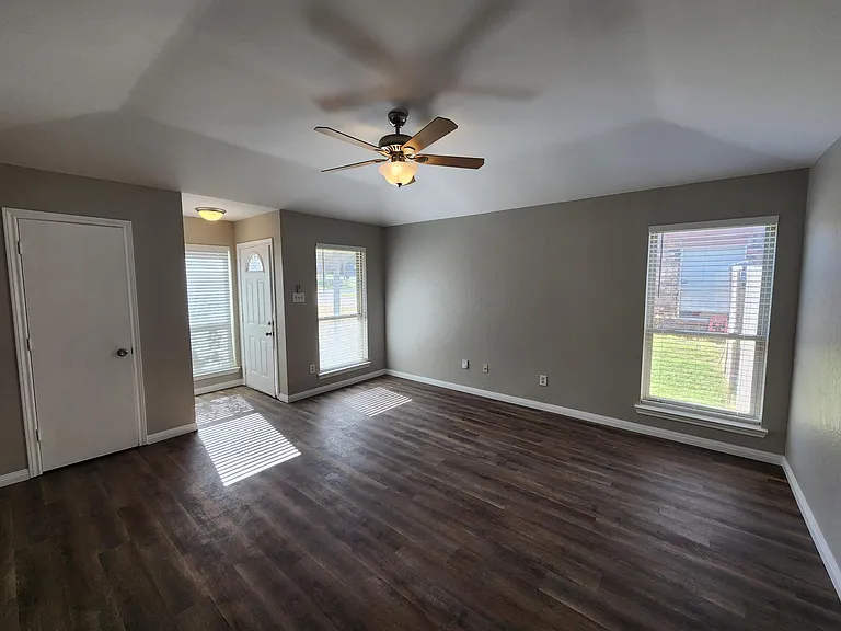 350 Spring Branch Ln — Photo 11