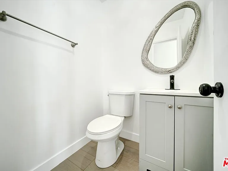15 Spinnaker St #101 — Photo 25