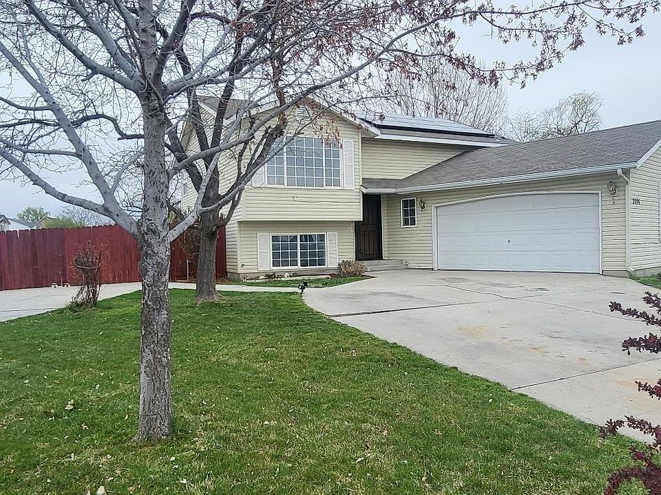 1st image of 2406 S Stonehedge Dr