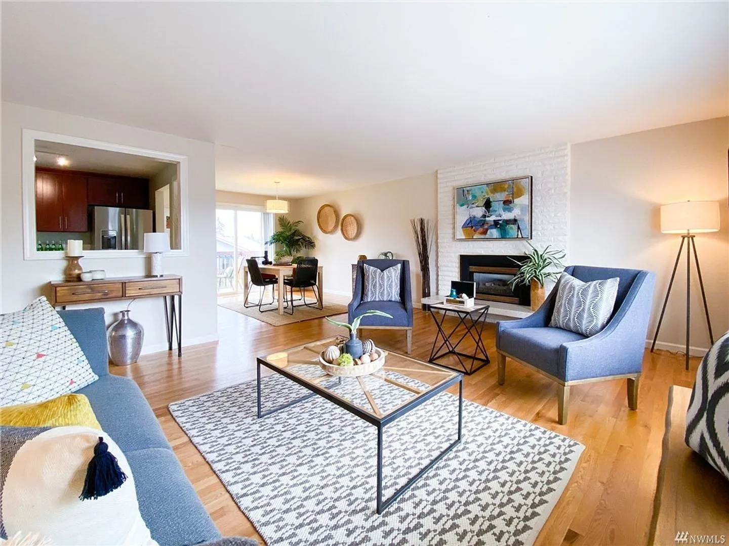 Kirkland 5 bd 3 Bath single family house with fully fence backyard. Close to Totem Lake Mall — Photo 3