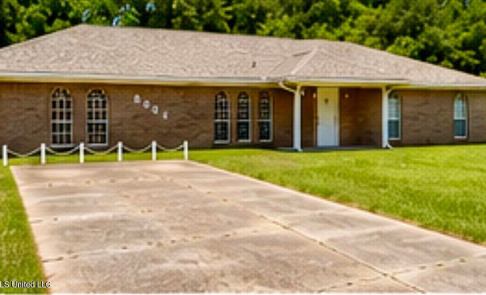 1st image of 8004 Berwick Ct