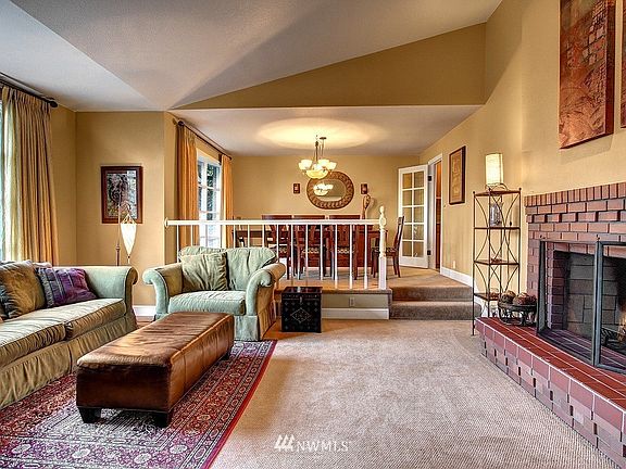 2nd image of 15323 SE 49th Pl