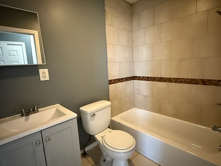 374 Badger Ave #3L — Photo 7