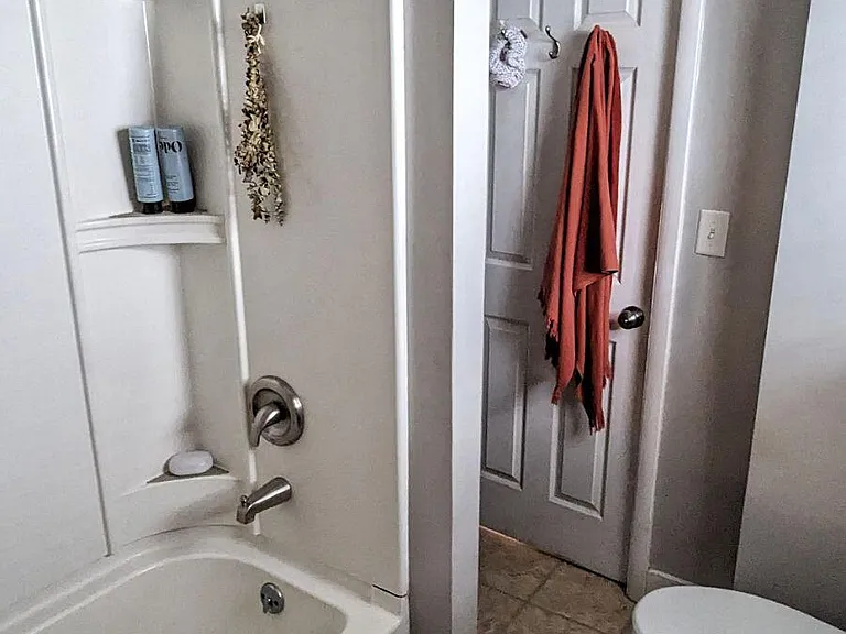 111 Troup St #1 — Photo 14