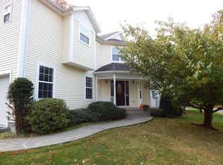 104 Hungerford Rd N, Briarcliff Manor, NY 10510