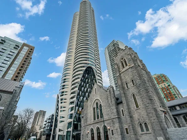 1033 Nelson St #2207, Vancouver, BC V6E 0E5