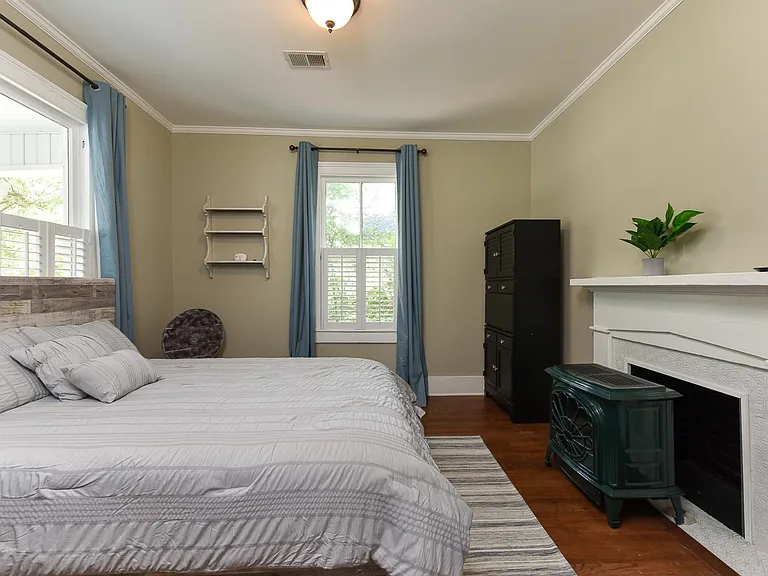 1719 Wrightsville Ave — Photo 14