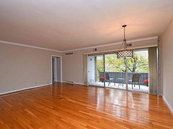 5th image of 1292 Michigan Ave Unit 3