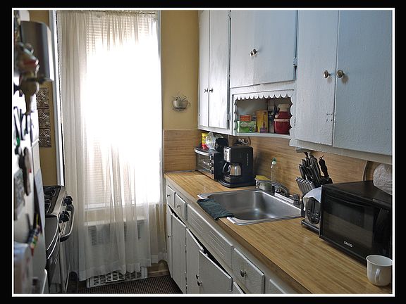 4th image of 8325 98th St APT 1E