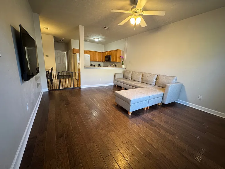 3400 Old Bainbridge Rd #203 — Photo 8