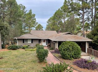 122 Cardinal Ln, Pinehurst, NC 27376