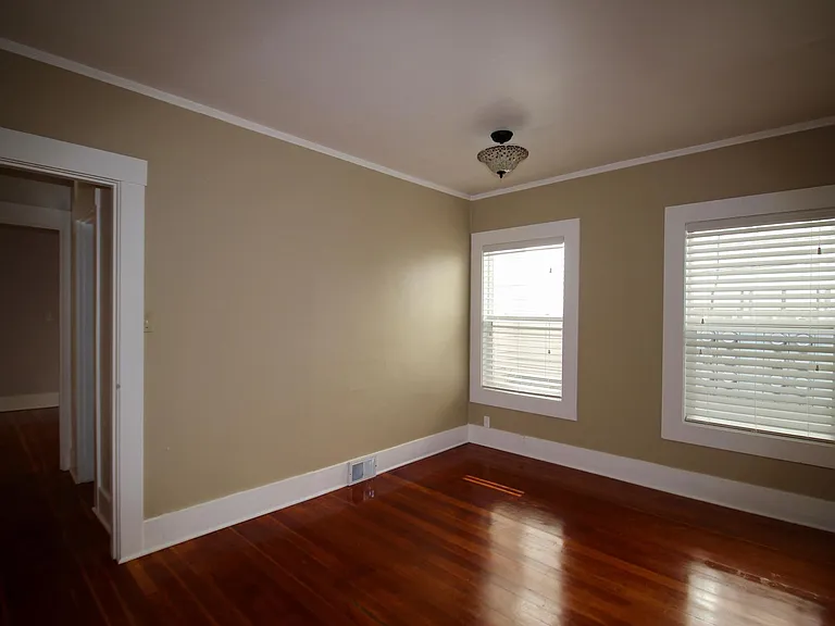 6207 Phinney Ave N — Photo 12
