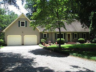 1st image of 208 Kelly Dr