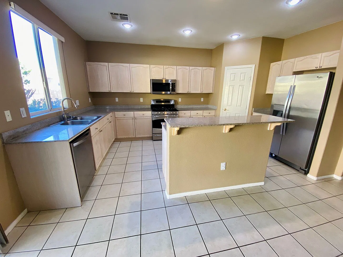 Upgraded beautiful home in guard gated Rhodes Ranch community with a full bedroom & bath downstairs — Photo 4