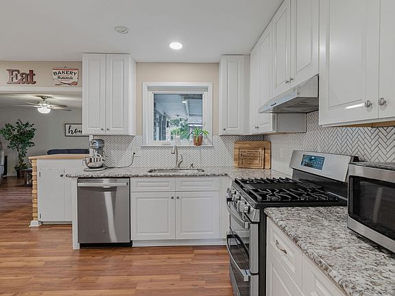 4th image of 470 Spruce St