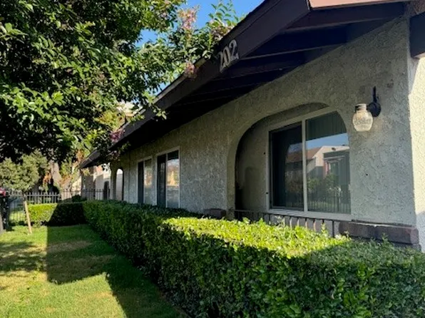 202 E Jackson St, Rialto, CA 92376