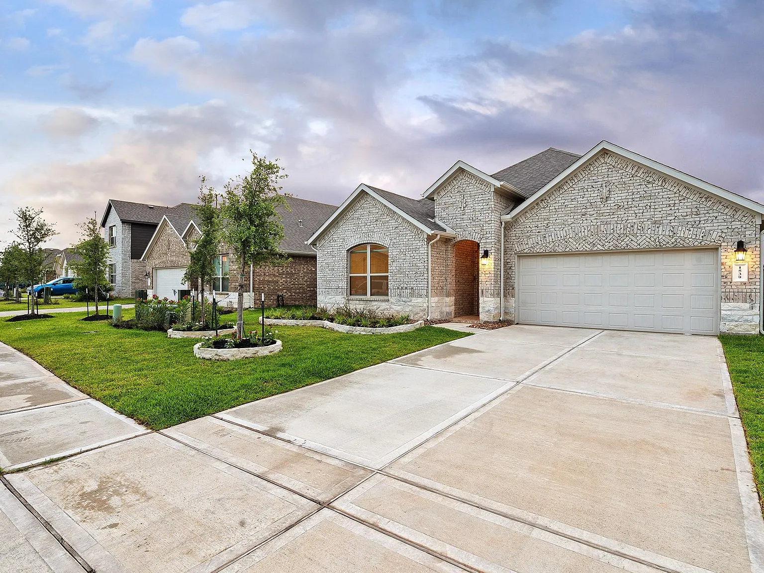 3 bed, 2.5 bath, 2062 sqft, $2,500 — Photo 4