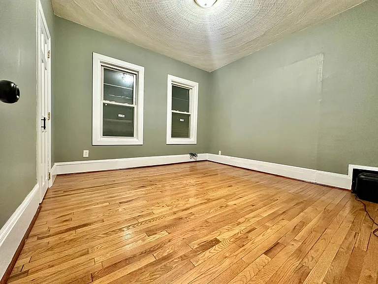 80 Maverick St #1 — Photo 11