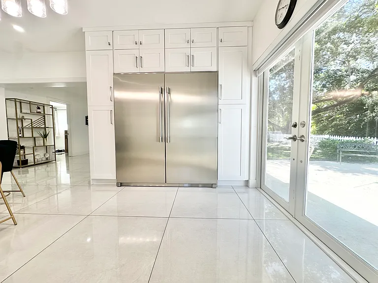 7800 SW 57th Ct — Photo 11
