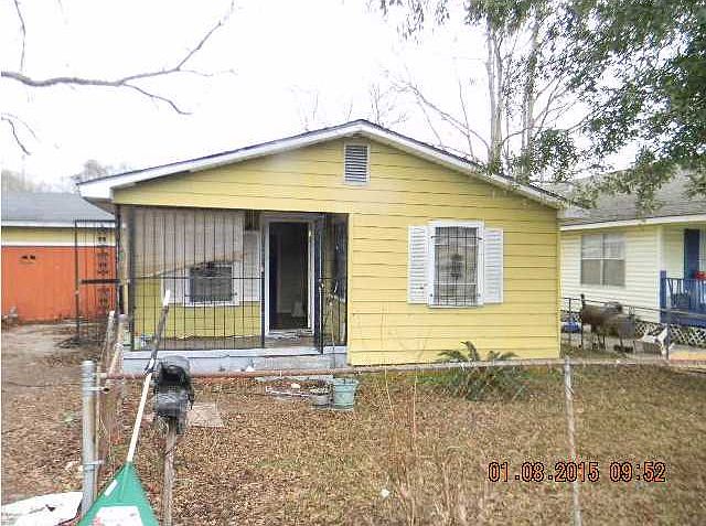 2nd image of 1552 Wellington St