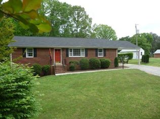 3724 Luton Ct, Richmond, VA 23235