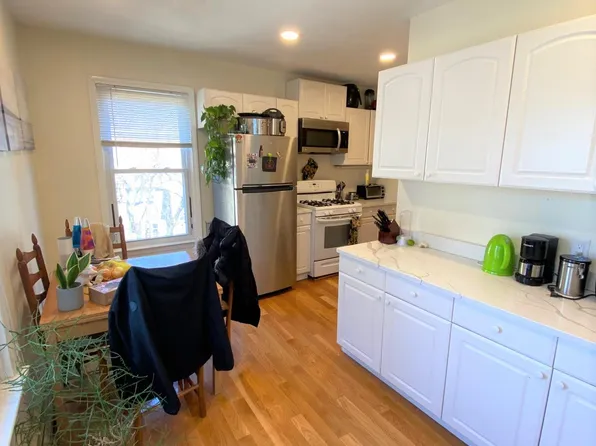 359 Western Ave #2, Cambridge, MA 02139