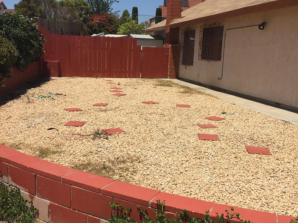 2nd image of 1594 Parkland Way