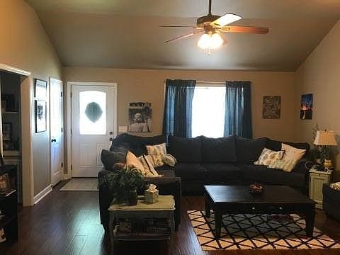 3rd image of 2204 S Culberhouse St