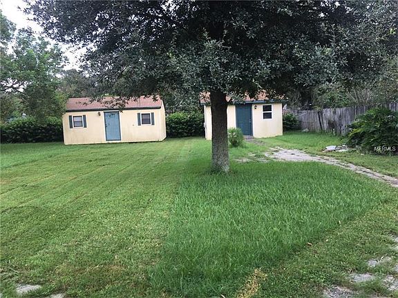 3rd image of 3535 Red Oak Ct