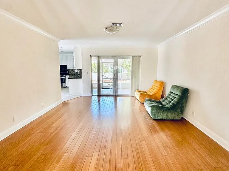 17768 Maplewood Dr #0 — Photo 35