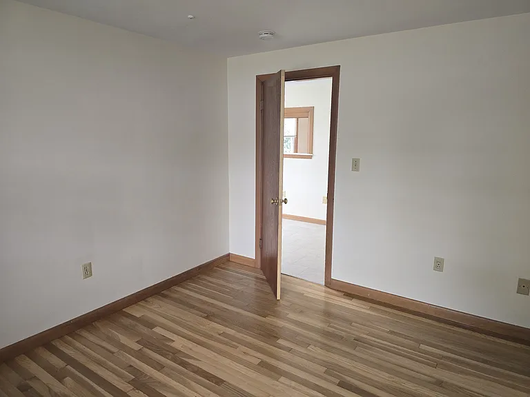 11 Guild St #2R — Photo 13