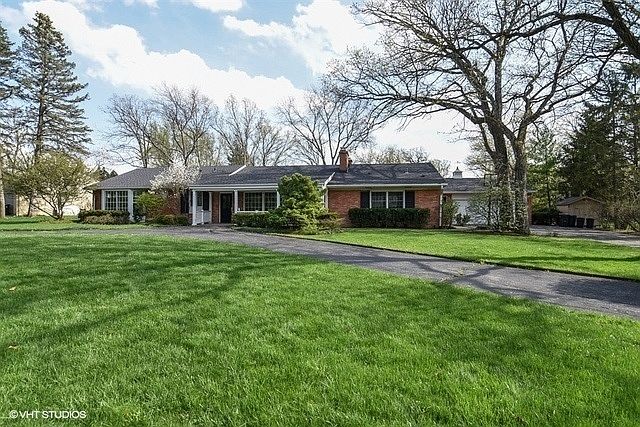 1st image of 1555 Bowling Green Dr