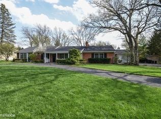 1555 Bowling Green Dr, Lake Forest, IL