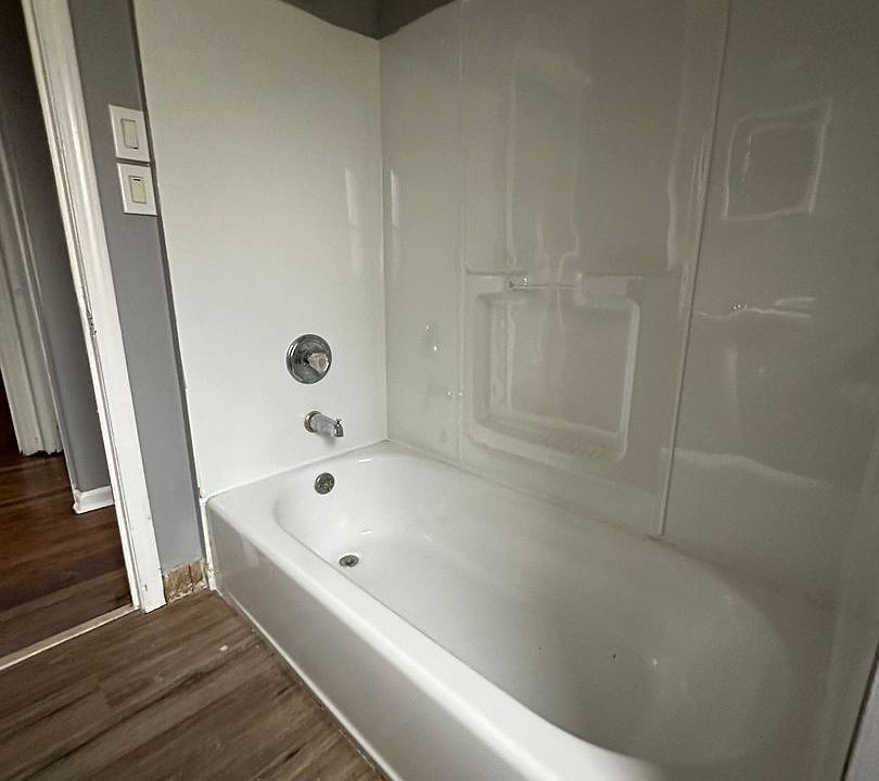 1st image of 4873 E 86th St