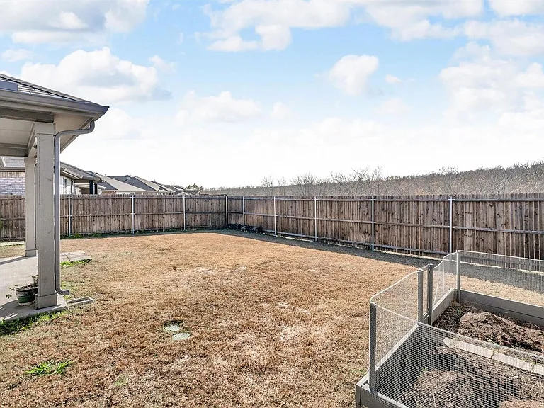 2310 Bellewood Ct — Photo 24