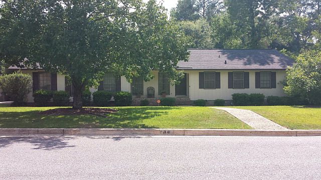 2nd image of 210 Lee Dr