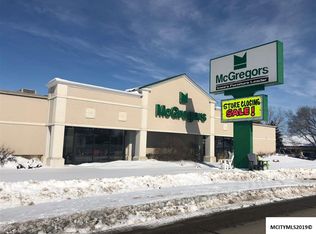 2930 4th St SW, Mason City, IA 50401
