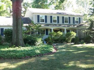 17480 Shelburne Rd, Cleveland Heights, OH 44118