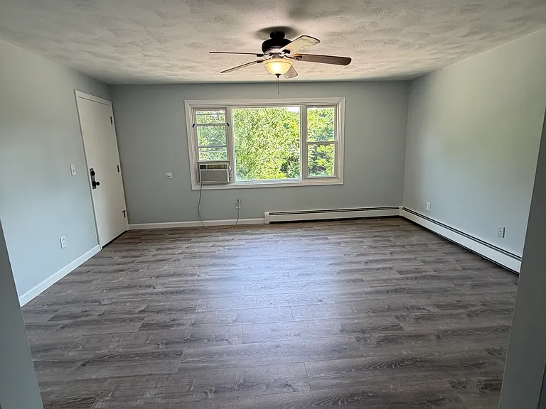 1297 S Broadway #1 — Photo 7