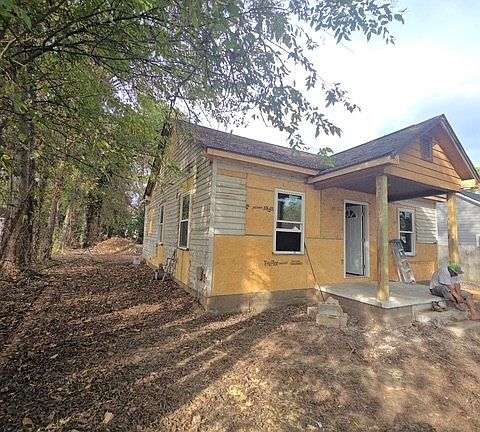3rd image of 116 Nokes Dr