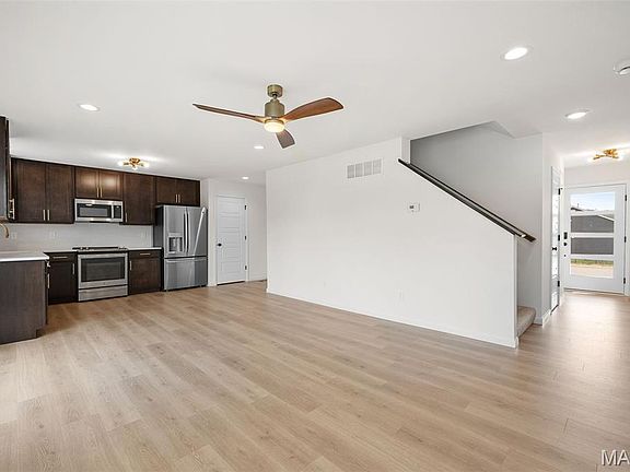 7th image of this home